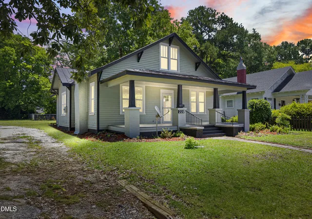 36th image of 220 Beaman St, Clinton, NC 28328 | MLS# 10179509