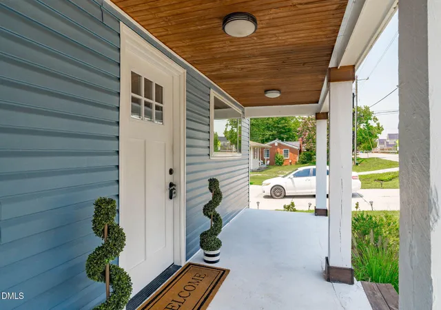 Photo 3 of Single family home for sale at 139 Bridge St, Fuquay Varina, NC 27526 | MLS# 10180399 | Listing updated on 2026-09-21