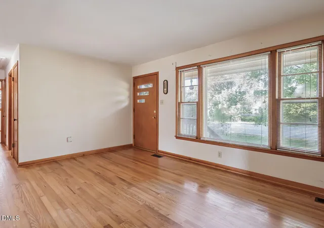 3rd image of 1059 S Hollybrook Rd, Wendell, NC 27591 | MLS# 10179161