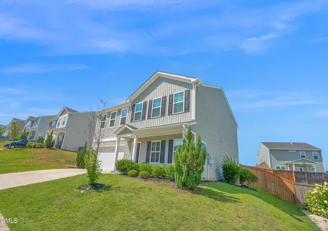 2nd image of 734 Rolling Creek Cir, Clayton, NC 27520 | MLS# 10180401