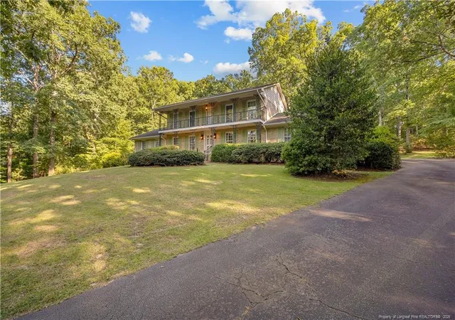 Homes for sale in Sanford, NC | 515 Valley Rd, Sanford, NC 27330 | MLS# 765415