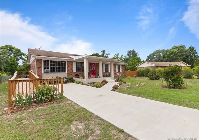 Photo 3 of Single family home for sale at 3643 Gloucester Dr, Hope Mills, NC 28348 | MLS# 765498 | Listing updated on 2026-08-18