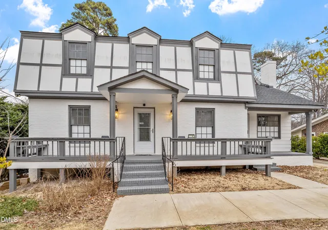 2nd image of 305 E Millbrook Rd, Raleigh, NC 27609 | MLS# 10179210