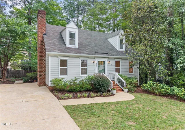Photo 3 of Single family home for sale at 4404 Lancashire Dr, Raleigh, NC 27613 | MLS# 10180110 | Listing updated on 2026-10-01