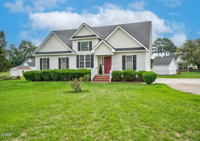 Homes for sale in Rocky Mount, NC | 4827 Hunter Ridge Ct, Rocky Mount, NC 27803 | MLS# 10179286