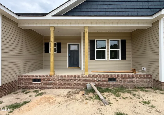 Photo 3 of Single family home for sale at 430 Chic Ennis Rd, Coats, NC 27521 | MLS# 10179321 | Listing updated on 2026-08-31