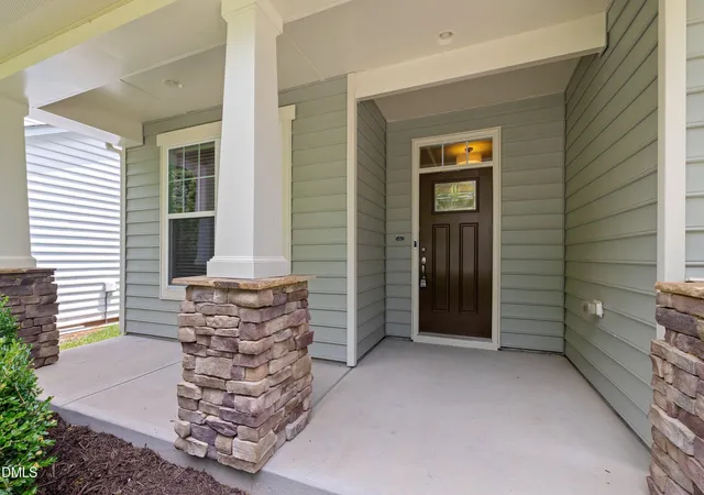 Photo 3 of Single family home for sale at 1710 Woodsdale Dr, Durham, NC 27703 | MLS# 10179317 | Listing updated on 2026-10-07