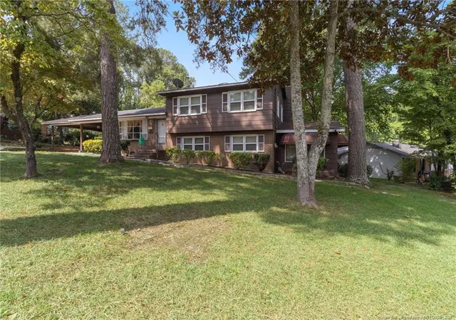 Photo 2 of Sale Pending at 2521 Vestal Ave, Fayetteville, NC 28301 | MLS# 765745 | Listing updated on 2026-08-19