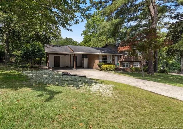 Photo 3 of Sale Pending at 2521 Vestal Ave, Fayetteville, NC 28301 | MLS# 765745 | Listing updated on 2026-08-19