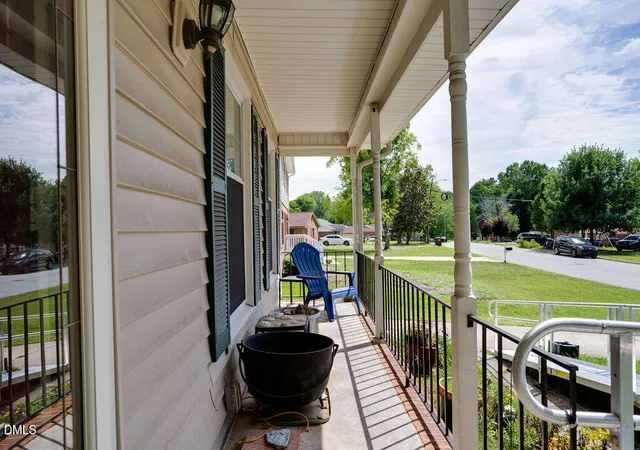 4th image of 1912 Middlewood Ct, High Point, NC 27265 | MLS# 10179311