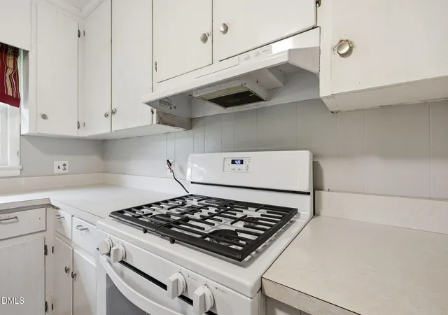 Photo 4 of Single family home for sale at 522 Braswell Rd, Goldsboro, NC 27530 | MLS# 10180130 | Listing updated on 2026-09-18