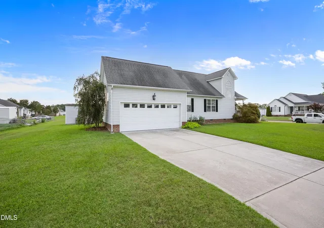 26th image of 201 Bishop Ln, Dunn, NC 28334 | MLS# 10179432