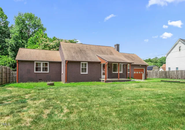 Photo 3 of Single family home for sale at 2442 Hoskins Rd, Burlington, NC 27215 | MLS# 10179397 | Listing updated on 2026-09-12