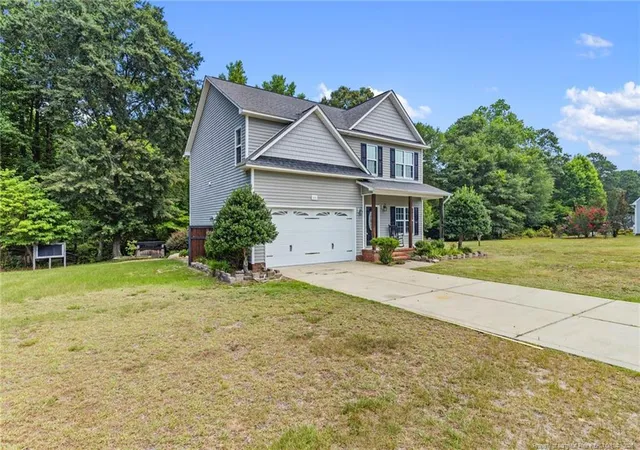 4th image of 1515 Gray Hill Ct, Hope Mills, NC 28348 | MLS# 765756