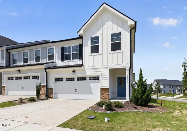 Homes for sale in Cary, NC | 470 Clark Creek Ln, Cary, NC 27519 | MLS# 10179748