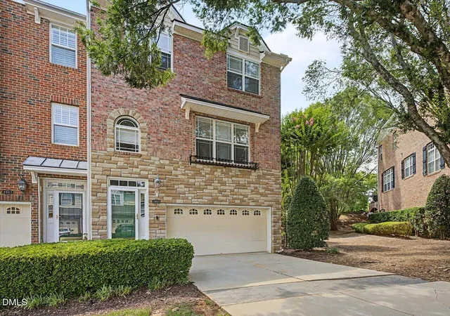 Photo 3 of Sale Pending at 2949 Imperial Oaks Dr, Raleigh, NC 27614 | MLS# 10180193 | Listing updated on 2026-08-27