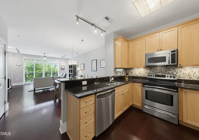 2nd image of 444 S Blount St, Raleigh, NC 27601