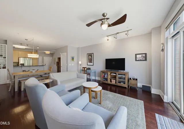 3rd image of 444 S Blount St, Raleigh, NC 27601