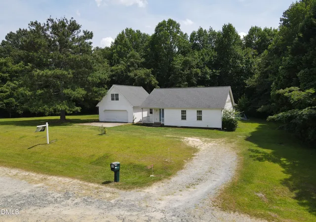 Photo 1 of Single family home for sale at 105 Bryant Dr, Smithfield, NC 27577 | MLS# 10179623 | Listing updated on 2026-09-09