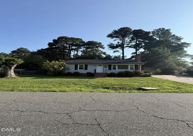 2nd image of 107 Central Ave, Siler City, NC 27344 | MLS# 10179535