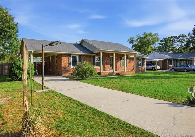 4th image of 3720 Souchak Dr, Hope Mills, NC 28348 | MLS# 765774