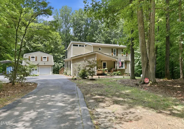 4th image of 419 Calvary Ct, Hillsborough, NC 27278 | MLS# 10179657
