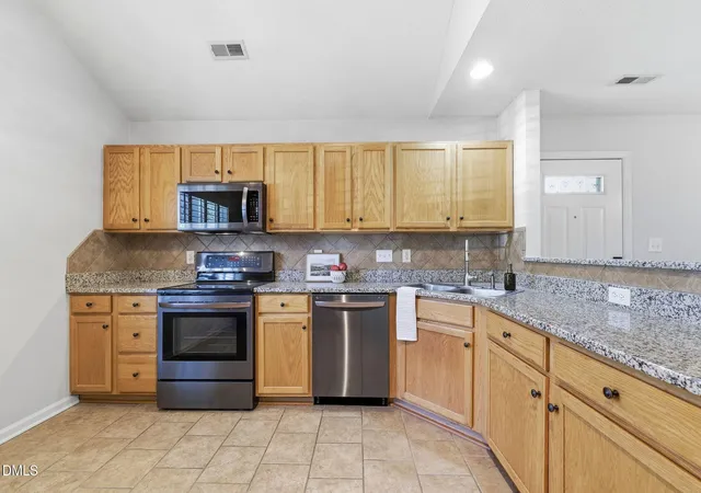 Photo 4 of Townhouse for sale at 2736 N Keswick Way, Greensboro, NC 27410 | MLS# 10179577 | Listing updated on 2026-09-21