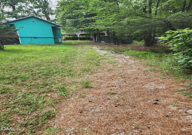 Photo 3 of Single family home for sale at 1809 N Salem St, Apex, NC 27523 | MLS# 10179599 | Listing updated on 2026-09-15