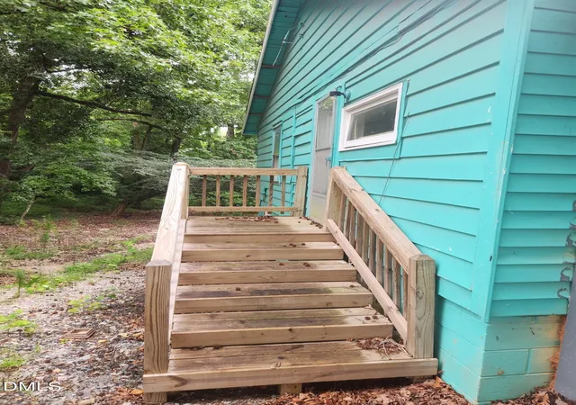 Photo 4 of Single family home for sale at 1809 N Salem St, Apex, NC 27523 | MLS# 10179599 | Listing updated on 2026-09-15