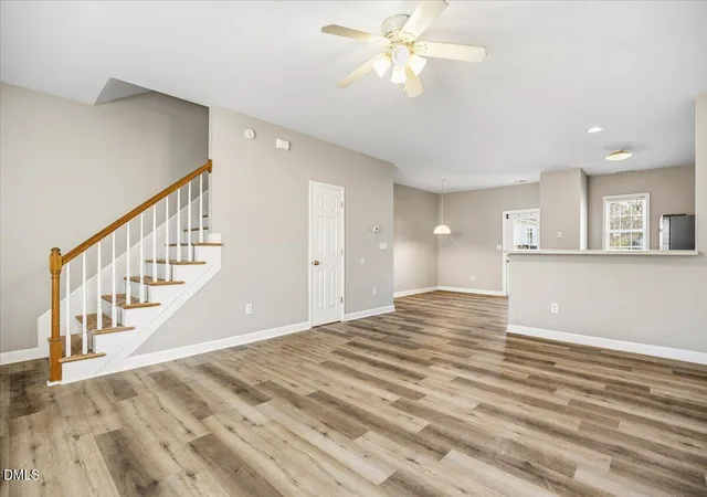 Photo 4 of Single family home for sale at 317 Commons Dr, Holly Springs, NC 27540 | MLS# 10182673 | Listing updated on 2026-09-20