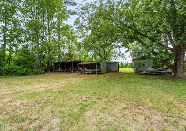 4th image of 818 Van Warren Rd, Roanoke Rapids, NC 27870 | MLS# 10179616