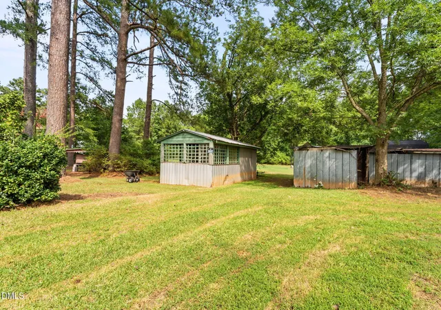 5th image of 818 Van Warren Rd, Roanoke Rapids, NC 27870 | MLS# 10179616