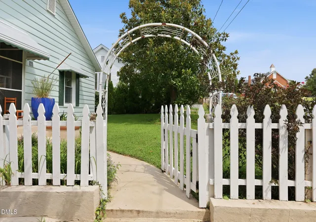2nd image of 300 Jones Ave, Hillsborough, NC 27278 | MLS# 10187814