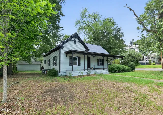 3rd image of 118 Cabarrus Ave W, Concord, NC 28025 | MLS# 10179659