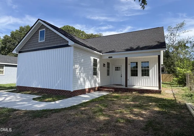 1st image of 1111 Lincoln St Se, Wilson, NC 27893 | MLS# 10179663