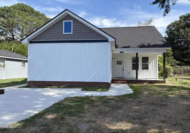 2nd image of 1111 Lincoln St Se, Wilson, NC 27893 | MLS# 10179663