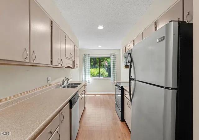 Photo 3 of Townhouse for sale at 206 Ridge Trl, Chapel Hill, NC 27516 | MLS# 10179866 | Listing updated on 2026-07-18