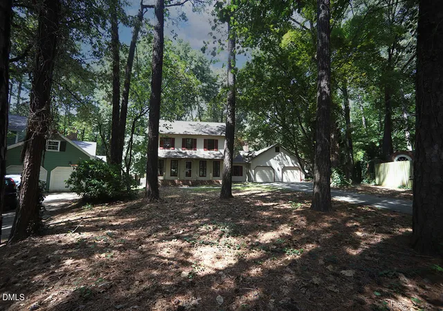 Photo 3 of Sale Pending at 110 Overview Ln, Cary, NC 27511 | MLS# 10179729 | Listing updated on 2026-09-13
