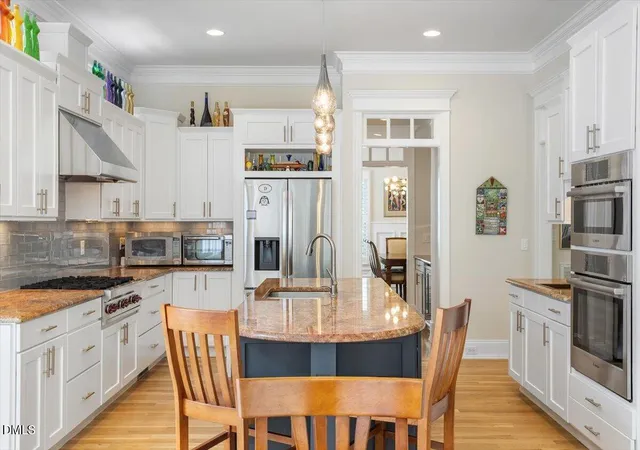 Photo 74 of Sale Pending at 708 Meadowmont Ln, Chapel Hill, NC 27517 | MLS# 10181629 | Listing updated on 2026-08-17
