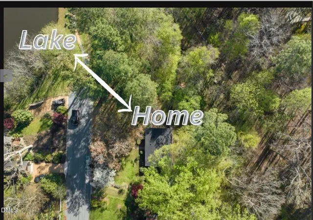 Photo 5 of Single family home for sale at 122 Taylor St, Chapel Hill, NC 27514 | MLS# 10179703 | Listing updated on 2026-09-06