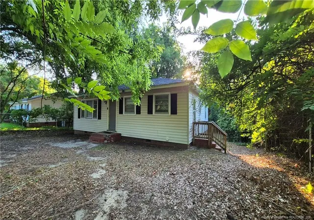 3rd image of 517 Odom Dr, Fayetteville, NC 28304 | MLS# 765794