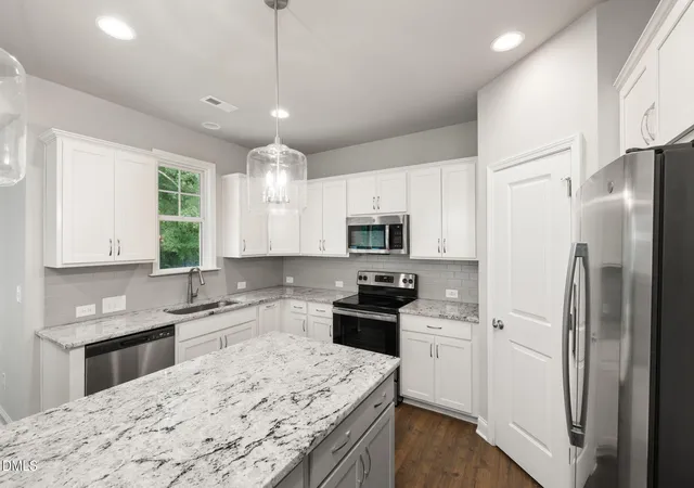 Photo 3 of Single family home for sale at 37 Meadow Vista Ln, Angier, NC 27501 | MLS# 10181565 | Listing updated on 2026-09-27