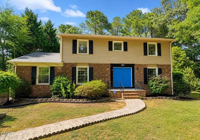 Photo 3 of Sale Pending at 105 Dryden Ln, Durham, NC 27713 | MLS# 10179694 | Listing updated on 2026-09-03