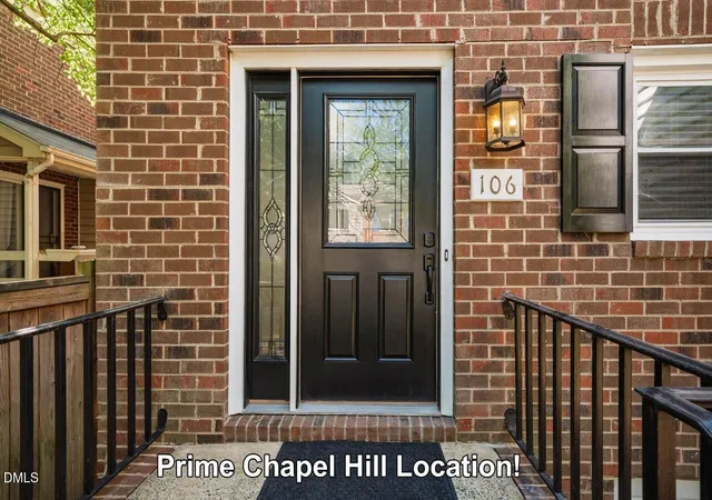 2nd image of 106 Gunston Ct, Chapel Hill, NC 27514 | MLS# 10181077