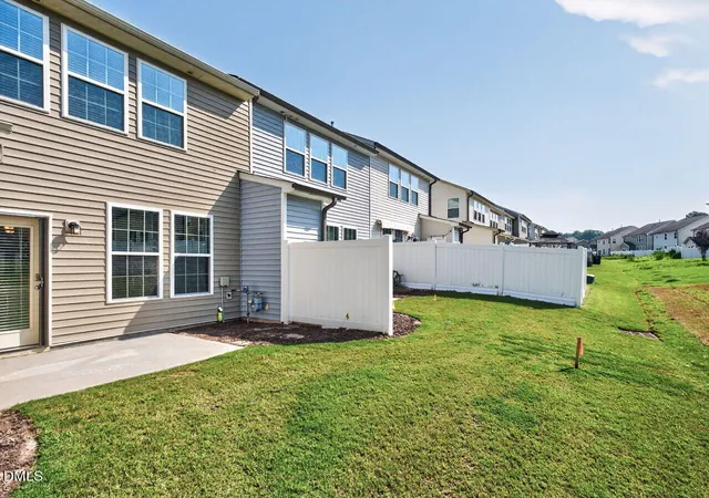 26th image of 46 E Porthaven Wy, Clayton, NC 27527 | MLS# 10181125
