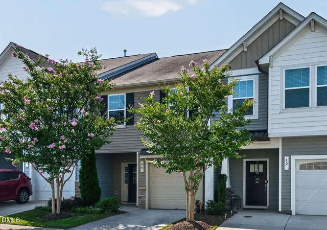 2nd image of 46 E Porthaven Wy, Clayton, NC 27527 | MLS# 10181125