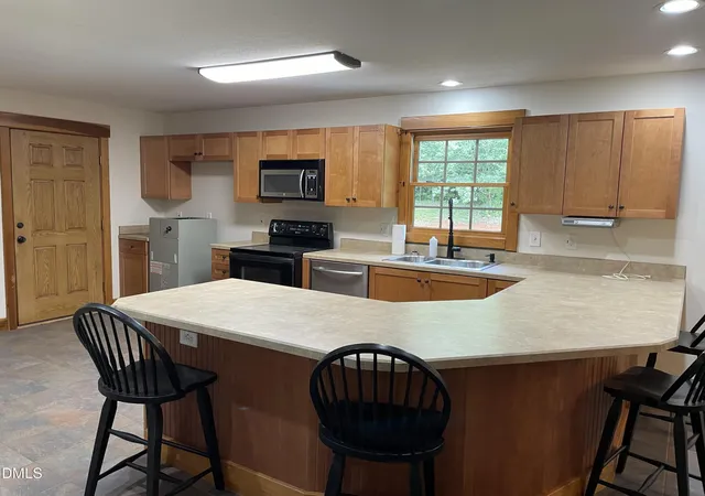 3rd image of 2180 Davis Rd, Haw River, NC 27258 | MLS# 10179726