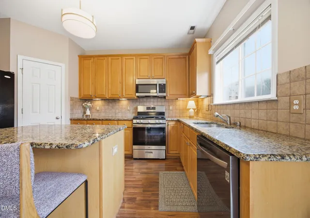 Photo 4 of Townhouse for sale at 3022 Winding Waters Way, Raleigh, NC 27614 | MLS# 10179937 | Listing updated on 2026-09-03