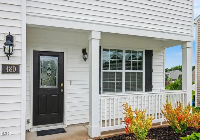Photo 3 of Single family home for sale at 480 N Great White Way, Clayton, NC 27527 | MLS# 10180072 | Listing updated on 2026-09-11