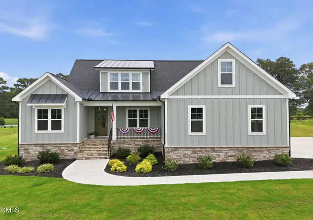 Photo 1 of Single family home for sale at 35 Wheatfield Ln, Youngsville, NC 27596 | MLS# 10180046 | Listing updated on 2026-08-17